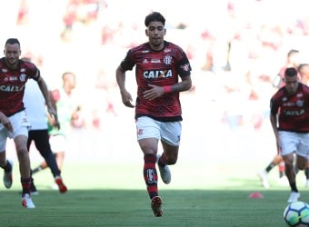 Flamengo to record vital win over Fluminense